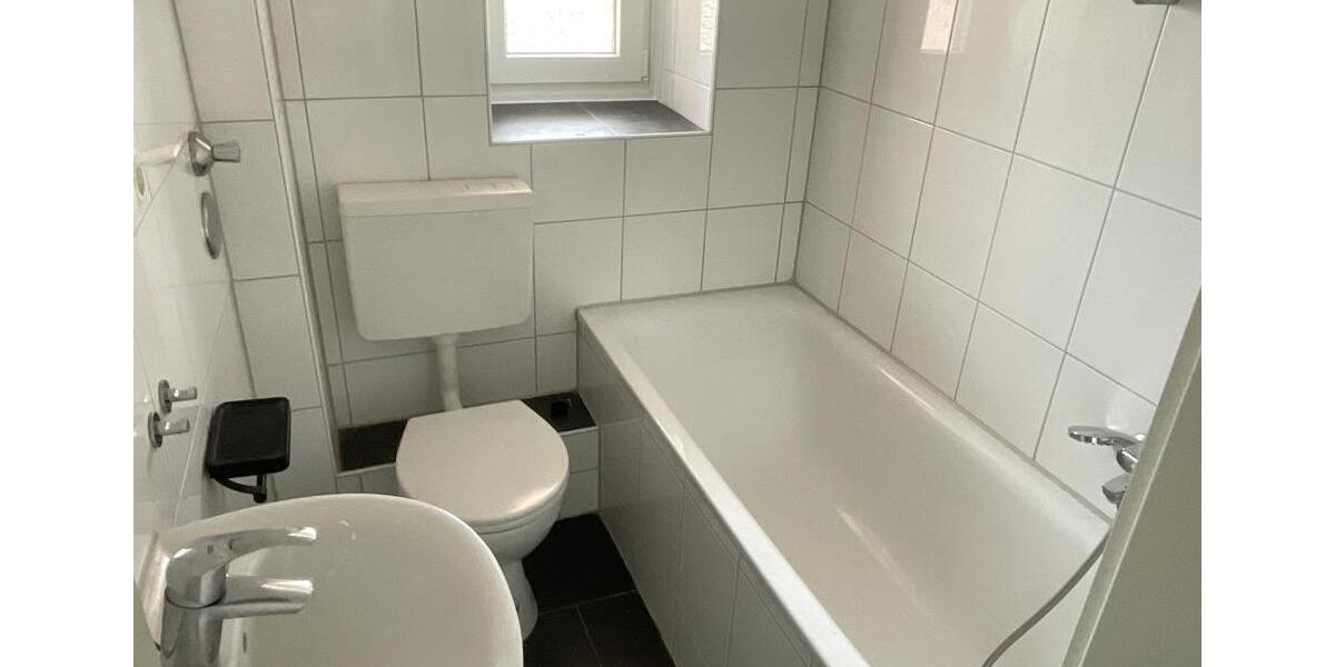 Etagenwohnung Duisburg Duisburg-Mitte - 2 Zimmer, 61 m&sup2;, 499&euro; | Angebot:26125162