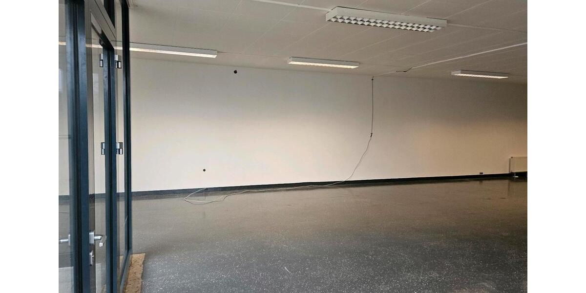 Gewerbeobjekt Remscheid Reinshagen - 1.300&euro; | Angebot:25854144