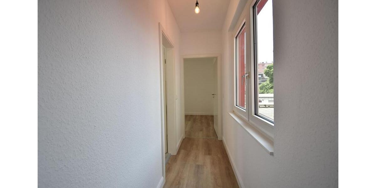 3 Durchgangszimmer! Renovierte 5-Zimmer-Whg in DU-Beeck 5 zimmer