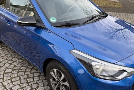 Hyundai i20 150.000 km 7.450 &euro; Mülheim an der Ruhr 45476