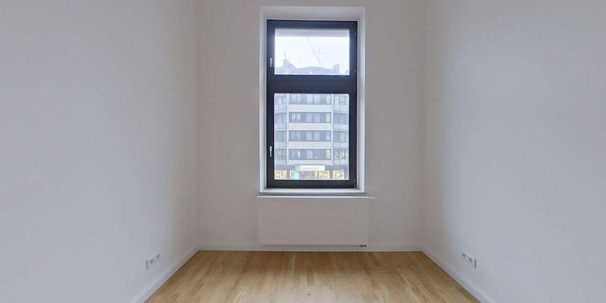 Altbau-Liebhaber aufgepasst - Wohnen mit Stil 3 zimmer