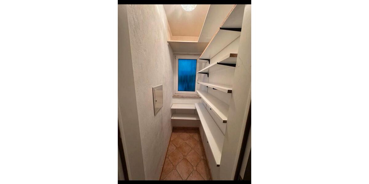 Etagenwohnung Grevenbroich Neuenhausen - 2 Zimmer, 65 m&sup2;, 750&euro; | Angebot:25718291