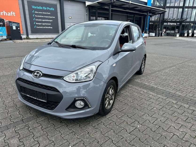 i10