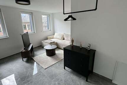 Zimmer Neuss - 1 Zimmer, 990&euro; | Angebot:25601395