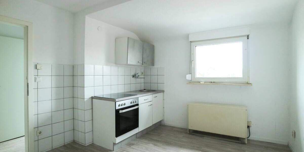 Mehrfamilienhaus, Wohnhaus Dormagen Dormagen-Mitte - 7 Zimmer, 147 m&sup2;, 330.000&euro; | Angebot:25211887