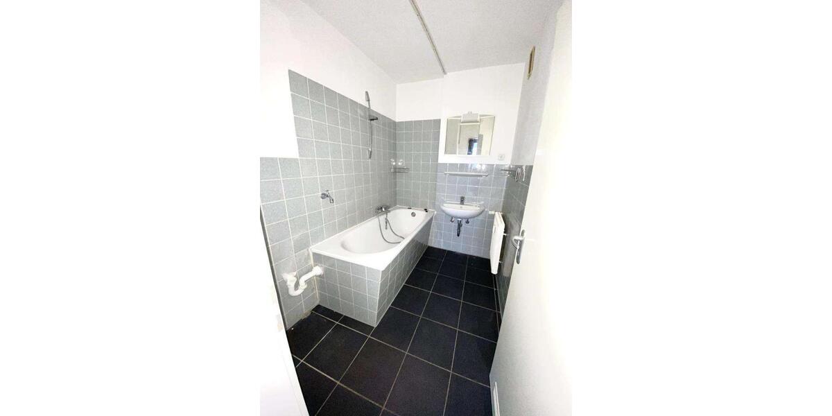 Etagenwohnung Krefeld Fischeln - 3 Zimmer, 76 m&sup2;, 650&euro; | Angebot:26234175