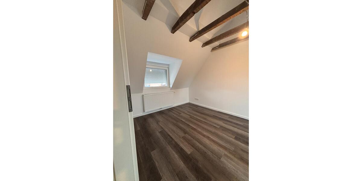 Doppelhaushälfte Grevenbroich - 3 Zimmer, 77 m&sup2;, 1.500&euro; | Angebot:25720936