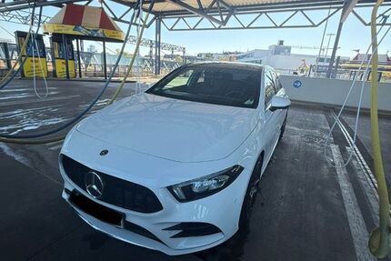 Mercedes-Benz A 180 81.400 km 21.990 &euro; Düsseldorf 40589