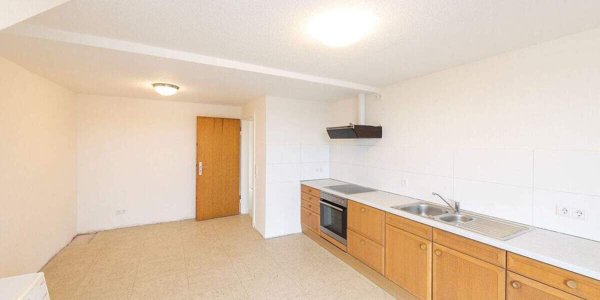 * Erstbezug nach Modernisierung * 2 Zimmer + Wohnküche + Hobbyraum & Balkonoption * 2 zimmer