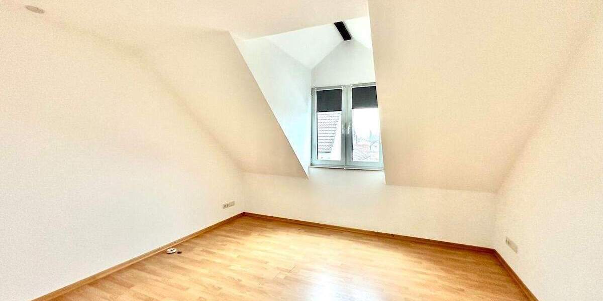 Etagenwohnung Neuss Uedesheim - 3 Zimmer, 94 m&sup2;, 319.000&euro; | Angebot:25736810