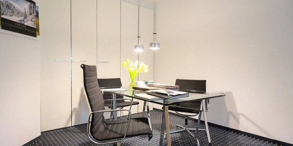 Etagenwohnung Krefeld Cracau - 5 Zimmer, 151 m&sup2;, 429.000&euro; | Angebot:25740515