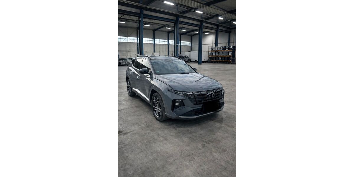 Hyundai TUCSON 24.585 km 29.300 &euro; Duisburg 47138