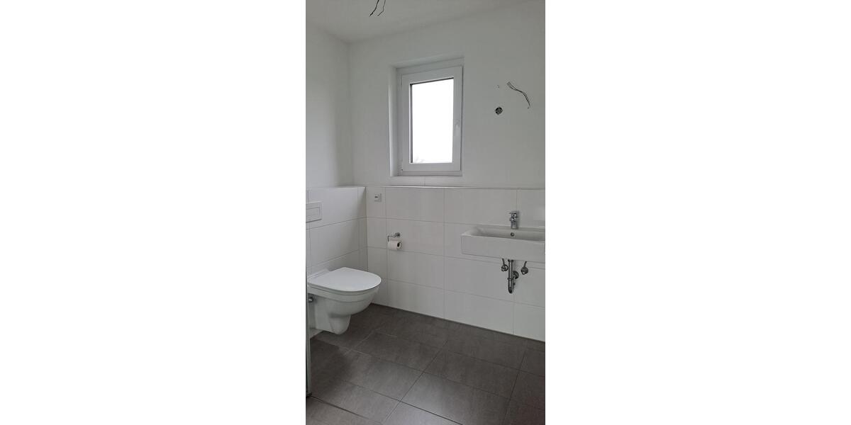 Einfamilienhaus Solingen Aufderhöhe - 2 Zimmer, 73 m&sup2;, 847&euro; | Angebot:26424045