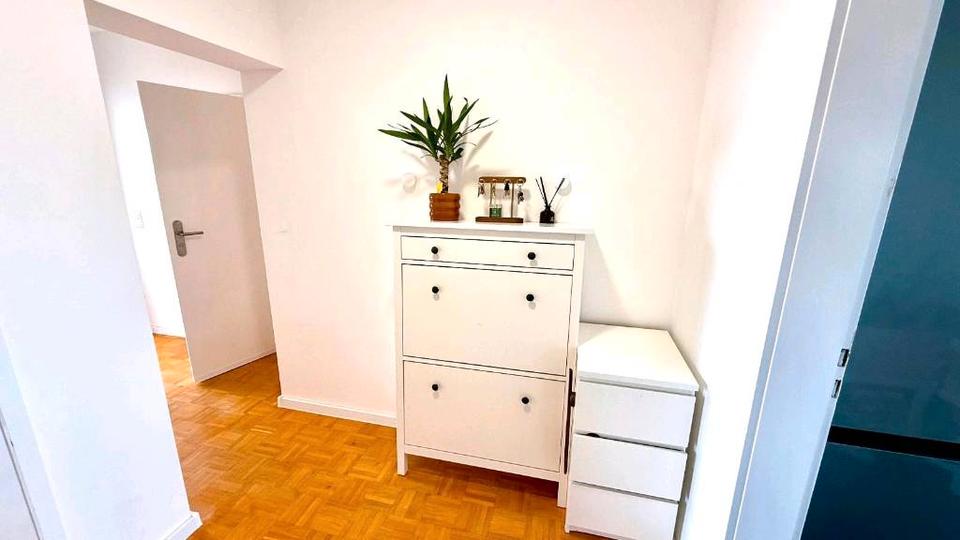 Etagenwohnung Düsseldorf Lörick - 2 Zimmer, 66 m&sup2;, 1.550&euro; | Angebot:26449108