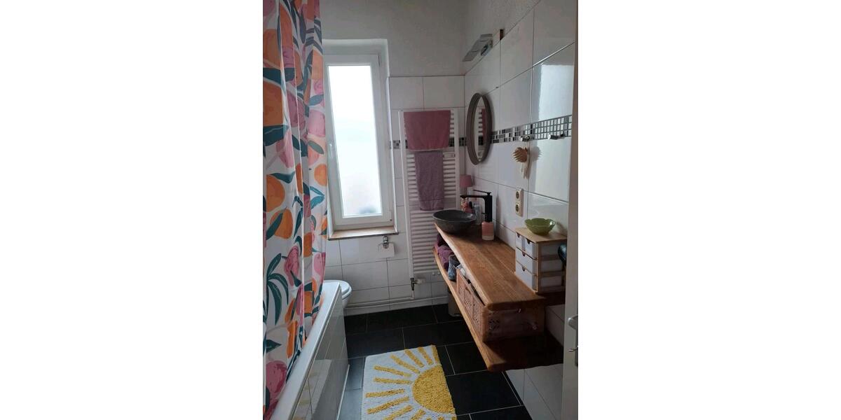 Etagenwohnung Duisburg Duisburg-Mitte - 2.5 Zimmer, 67 m&sup2;, 655&euro; | Angebot:25782606