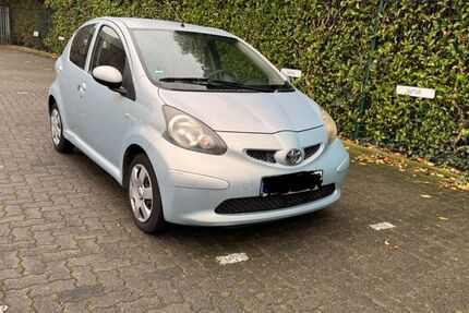 Toyota Aygo (X) 149.100 km 3.990 &euro; Düsseldorf 40239