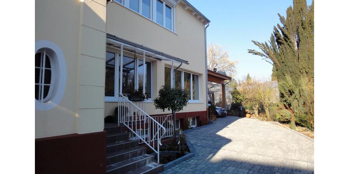 Einfamilienhaus Leichlingen (Rheinland) - 12 Zimmer, 284 m&sup2;, 998.000&euro; | Angebot:26602997