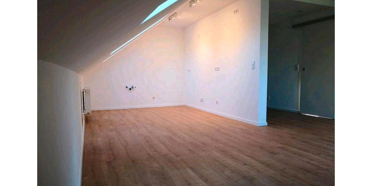 Dachgeschoßwohnung Mülheim an der Ruhr Dümpten - 1.5 Zimmer, 50 m&sup2;, 170.000&euro; | Angebot:26931457