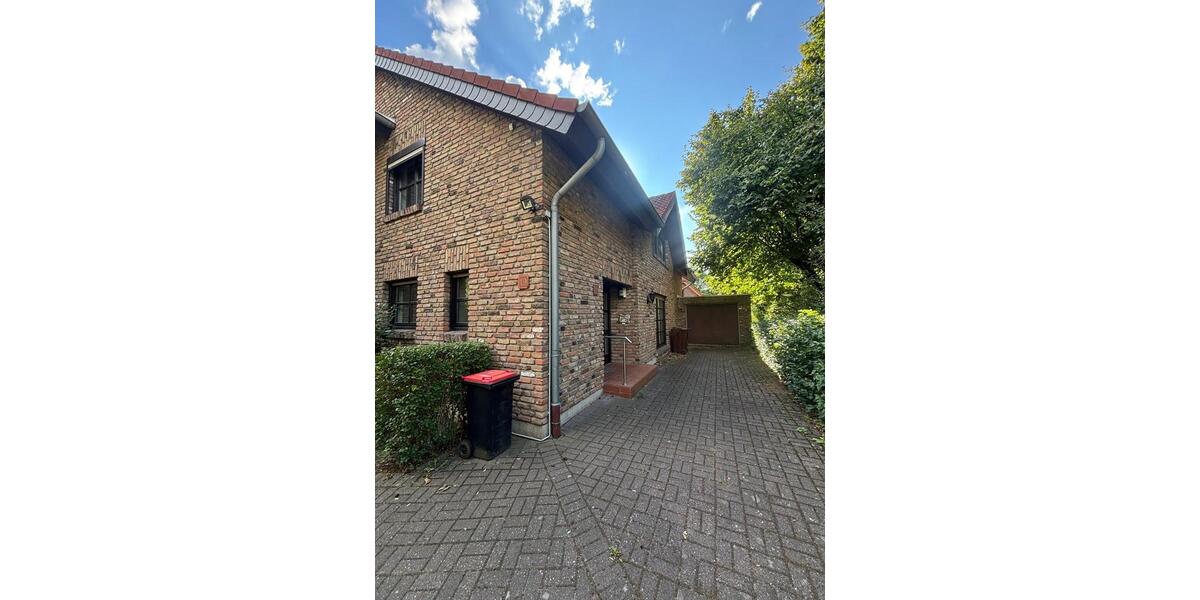 Gepflegte DHH in Fischeln – ideal für die kleine Familie 4 zimmer