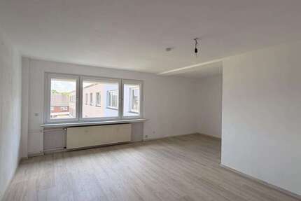 Wohnung Duisburg Hamborn - 3 Zimmer, 74 m&sup2;, 750&euro; | Angebot:26560847