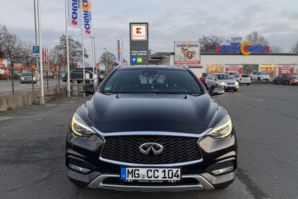INFINITI QX30 184.023 km 14.000 &euro; Krefeld 47804