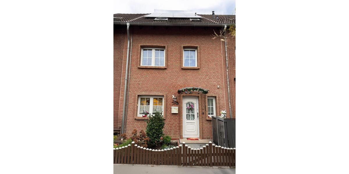 Gepflegtes Familienhaus mit Garten und PV-Anlage in Neuss 6 zimmer