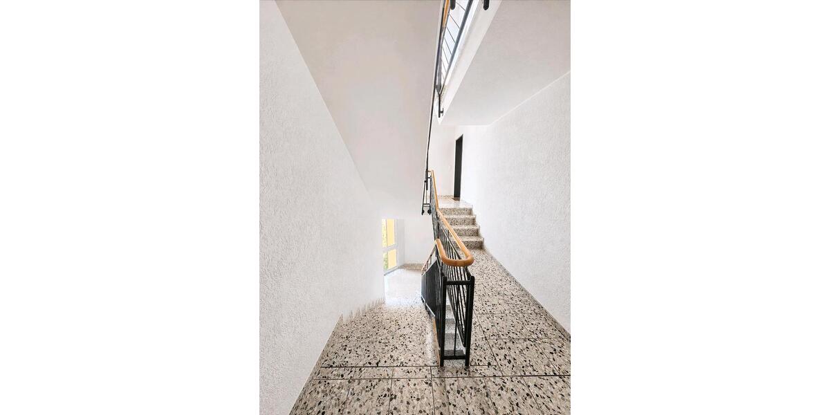 Etagenwohnung Solingen Mitte - 3 Zimmer, 83 m&sup2;, 243.000&euro; | Angebot:27109944