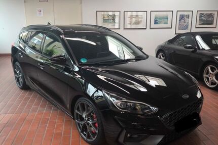 Ford Focus 102.000 km 18.200 &euro; Grevenbroich 41516