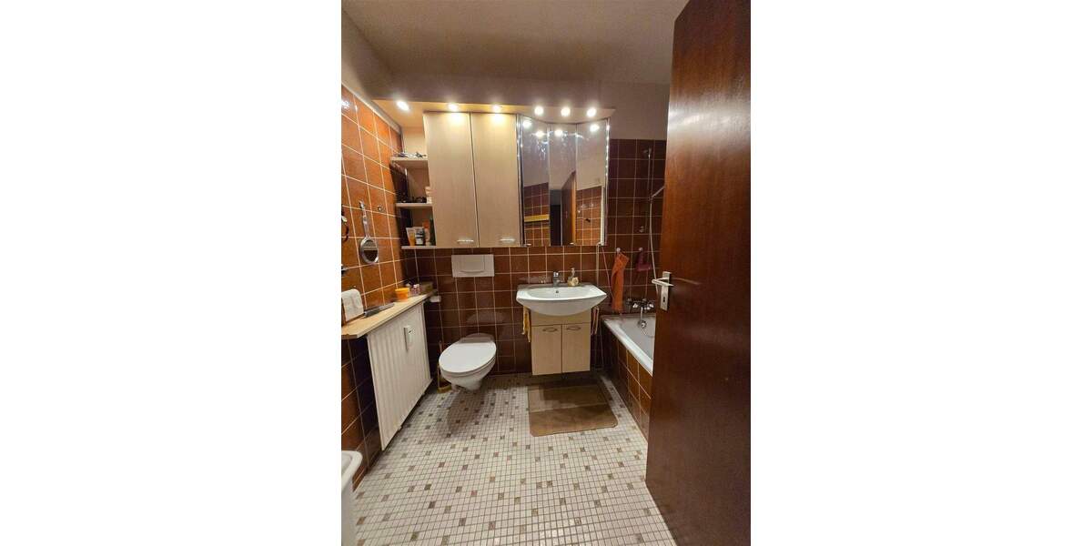 Etagenwohnung Leverkusen Steinbüchel - 3 Zimmer, 79 m&sup2;, 197.000&euro; | Angebot:25692845