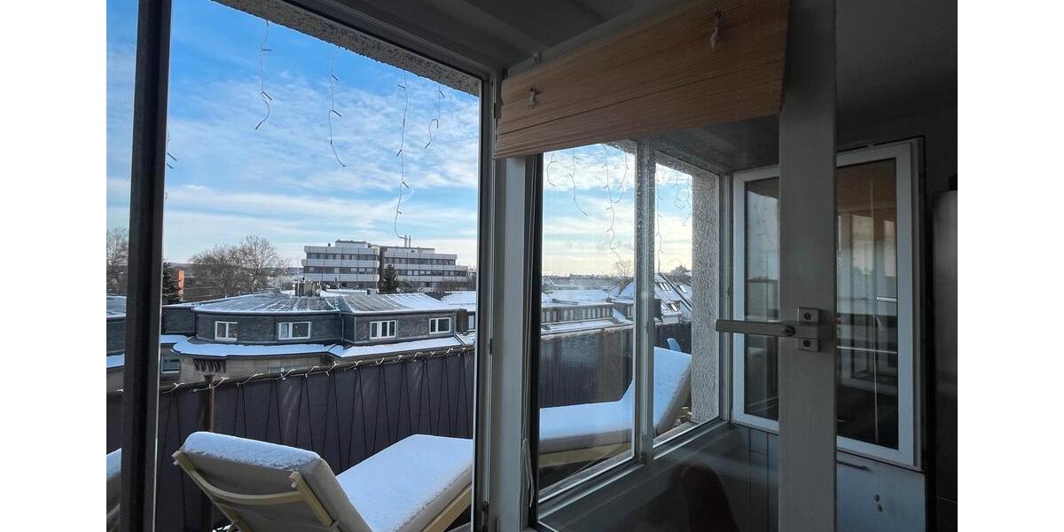 Spacious Rooftop Terrace, Bright Furnished Sublet in Flingern 2.5 zimmer