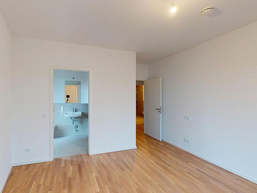 Familien aufgepasst: Lichtdurchflutete 4-Zimmer-Wohnung mit Balkon (mietpreisgedämpftes Wohnen) zimmer