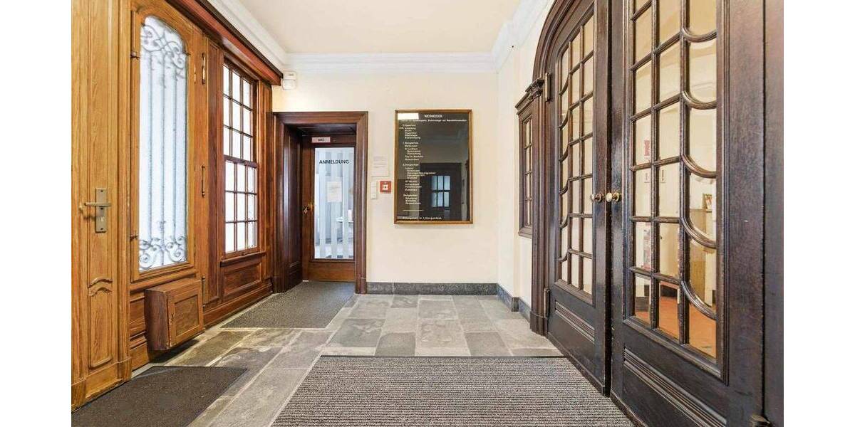 Exklusives Wohn- und Geschäftshaus mit langfristigen Mietern in Toplage am Allee-Center 6 zimmer