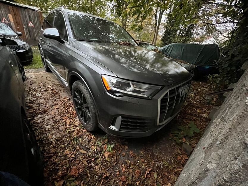 Q7
