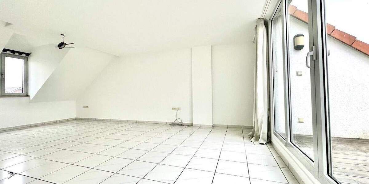 Gut geschnittene Dachgeschosswohnung in beliebter Wohnlage 3 zimmer