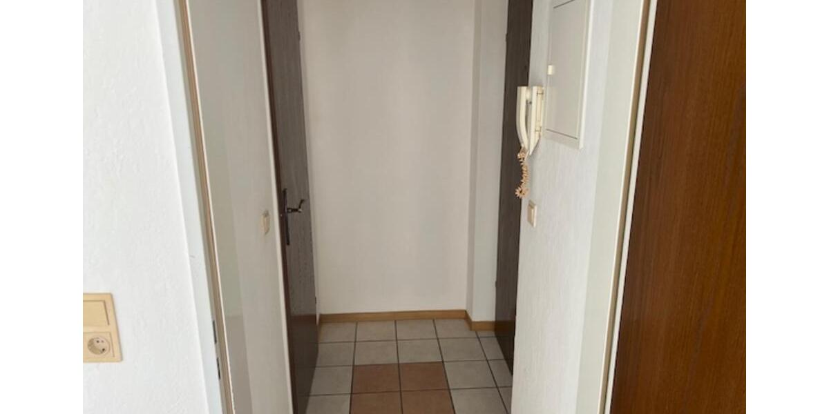 Schöne Zwei-Zimmer-Wohnung mit 44 m² in Lierenfeld (Höherweg) zimmer