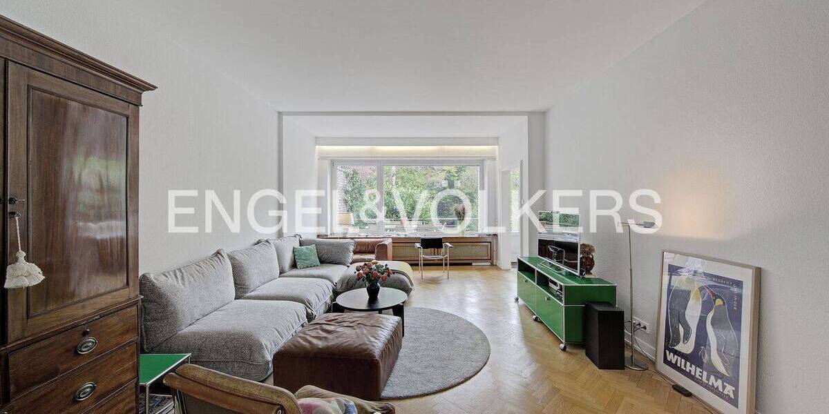 Mehrfamilienhaus, Wohnhaus Krefeld Cracau - 8 Zimmer, 256 m&sup2;, 3.200&euro; | Angebot:26364144