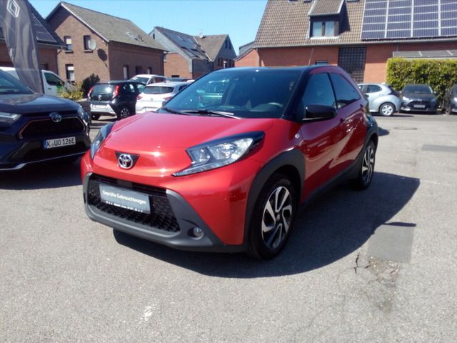 Toyota Aygo (X) 49.100 km 13.980 &euro; Viersen 41748