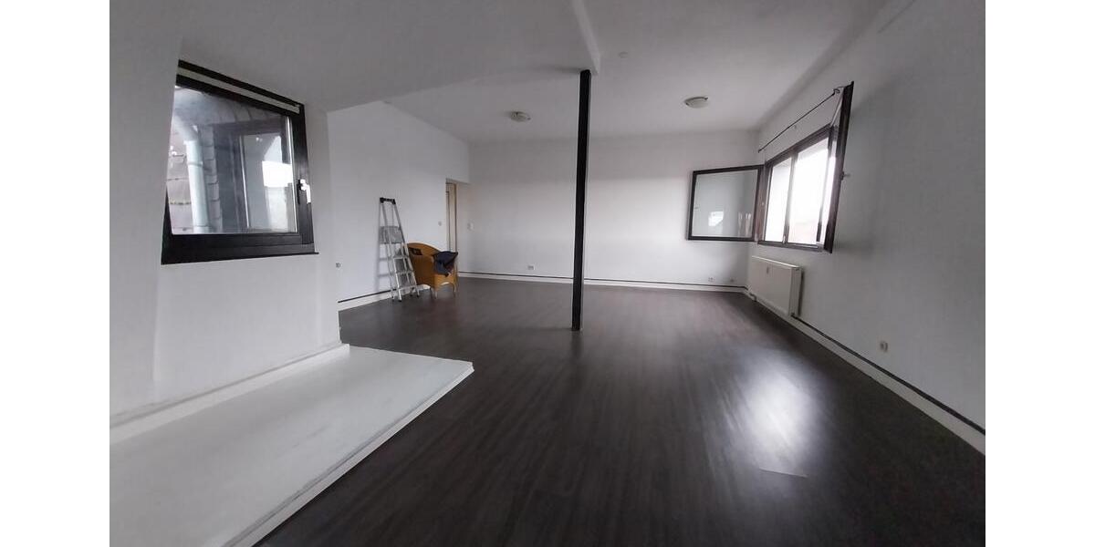 Dachgeschoßwohnung Krefeld Dießem - 2.5 Zimmer, 74 m&sup2;, 555&euro; | Angebot:24951309