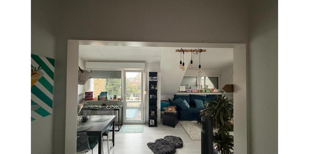 Dachgeschoßwohnung Neuss Augustinusviertel - 2.5 Zimmer, 65 m&sup2;, 850&euro; | Angebot:25635948