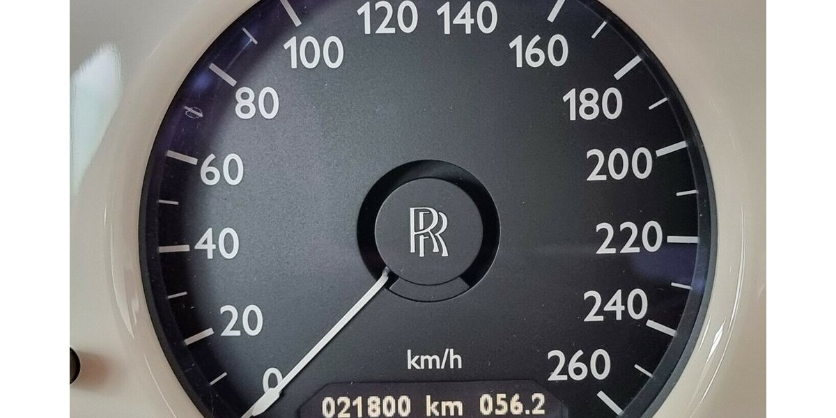 Rolls Royce Phantom Drophead Bespoke Spezial 21.800 km 195.000 &euro; HAAN 42781