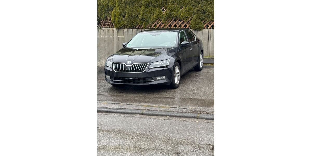 Skoda Superb 143.000 km 14.000 &euro; Remscheid 42857