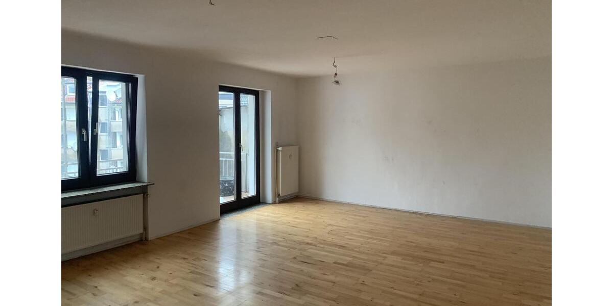 Etagenwohnung Düsseldorf Oberbilk - 2 Zimmer, 76 m&sup2;, 920&euro; | Angebot:25238057