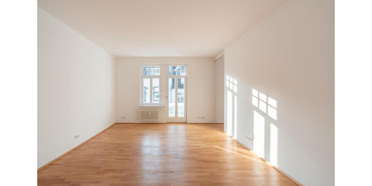 Etagenwohnung Düsseldorf Niederkassel - 3 Zimmer, 133 m&sup2;, 2.850&euro; | Angebot:25330845