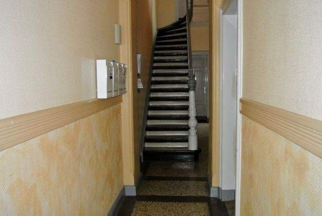 In einem Patrizierhaus mit hohen Decken befindet sich eine 4 Zimmer-Wohnung mit neuer Ausstattung für Altbauliebhaber**** 4 zimmer