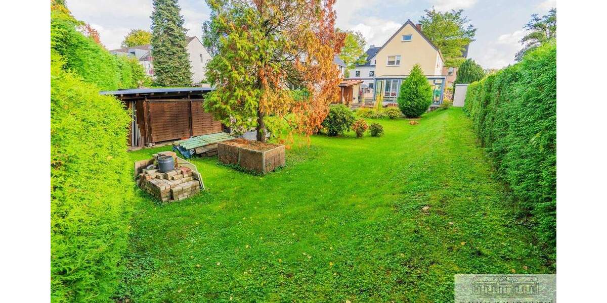 Perfektes Baugrundstück mit 384 m² in begehrter Lage von Benrath mit positivem Bauvorbescheid zimmer