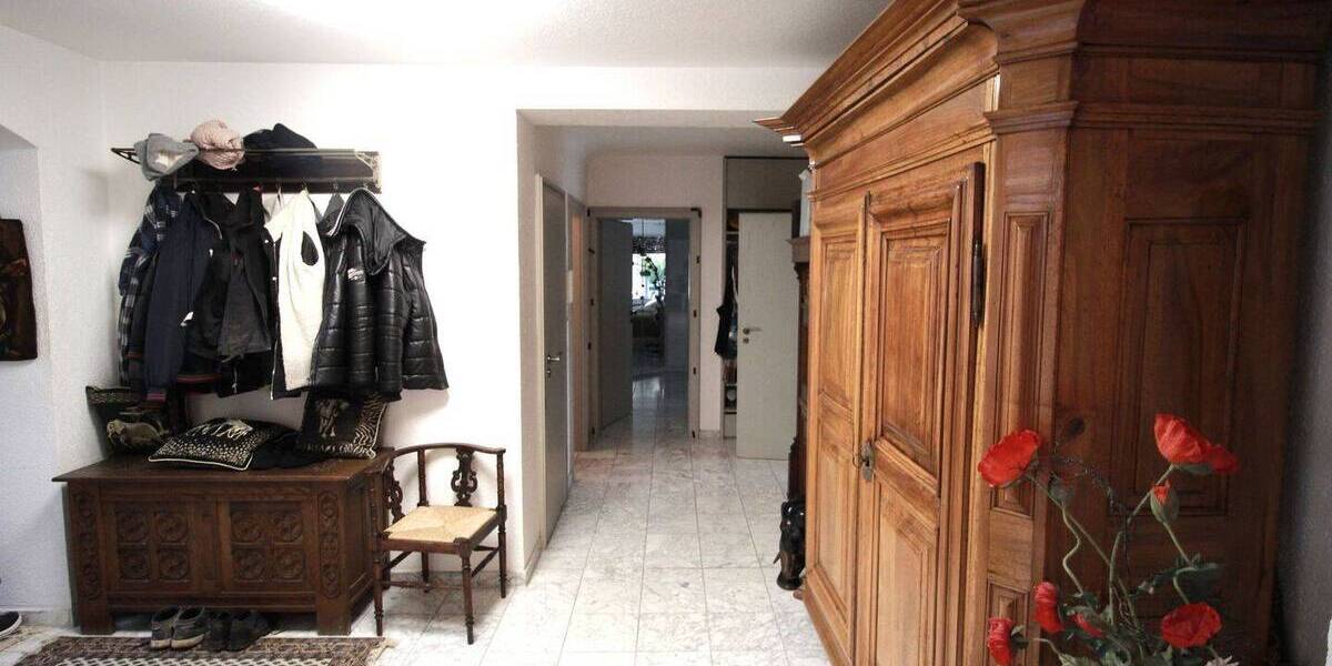 Mehrfamilienhaus, Wohnhaus Düsseldorf Hubbelrath - 7 Zimmer, 237 m&sup2;, 870.000&euro; | Angebot:26417364
