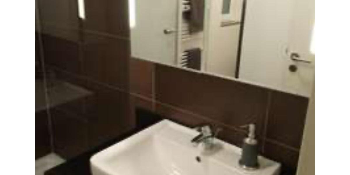 NE-Holzheim: 2-Zimmer-Wohnung, Wohnküche mit EBK und Balkon 2 zimmer