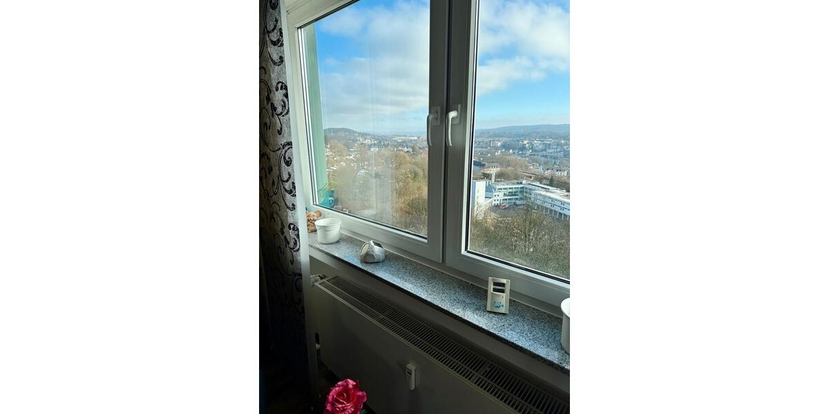 Wohn(t)raum mit einzigartiger Aussicht in Wuppertal 2 zimmer