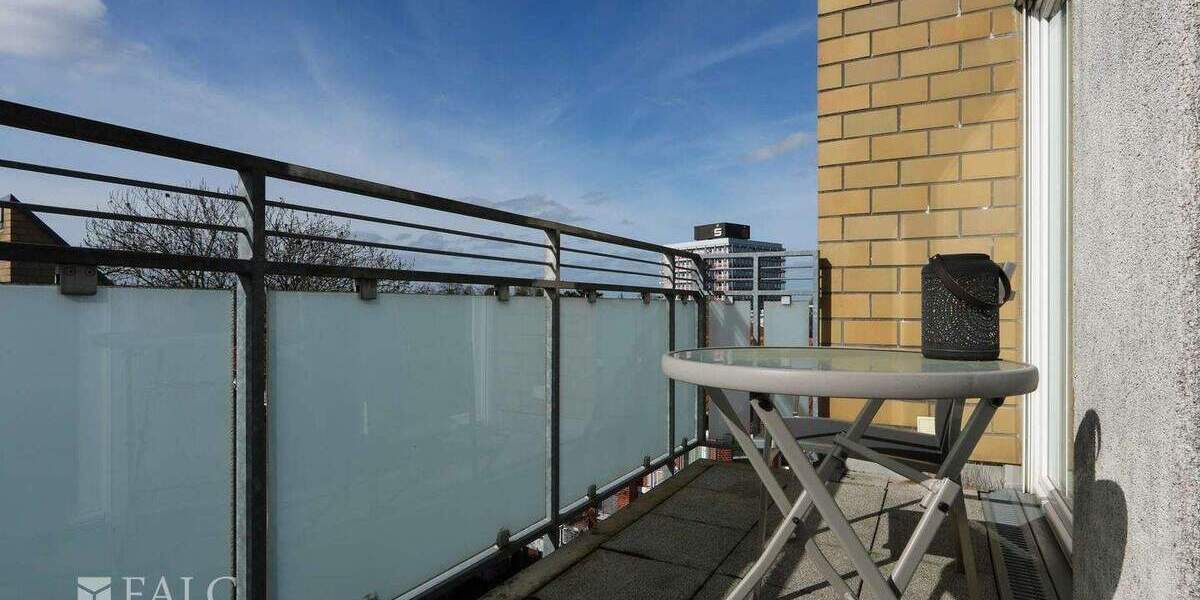 Etagenwohnung Grevenbroich Stadtmitte - 4 Zimmer, 110 m&sup2;, 349.000&euro; | Angebot:25696022