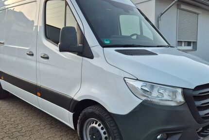 Mercedes-Benz Sprinter 197.000 km 21.500 &euro; Düsseldorf 40591